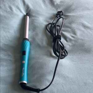 Teal Curling Wand